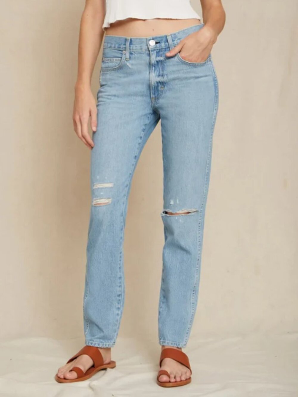 AMO The Low Down Exhale Straight Leg Jeans Women’s Size 30 Light Wash Distressed